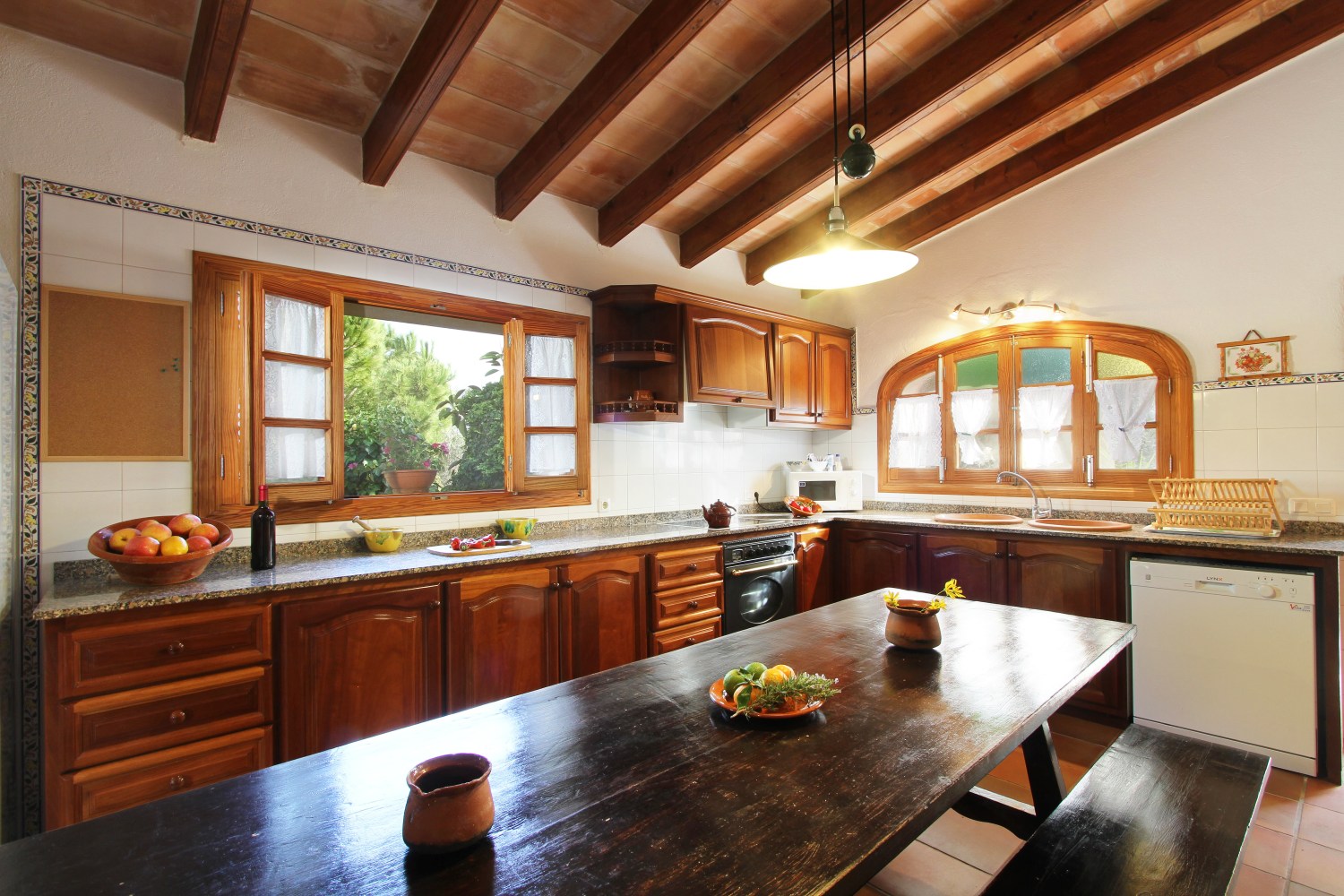 Kitchen before renovation